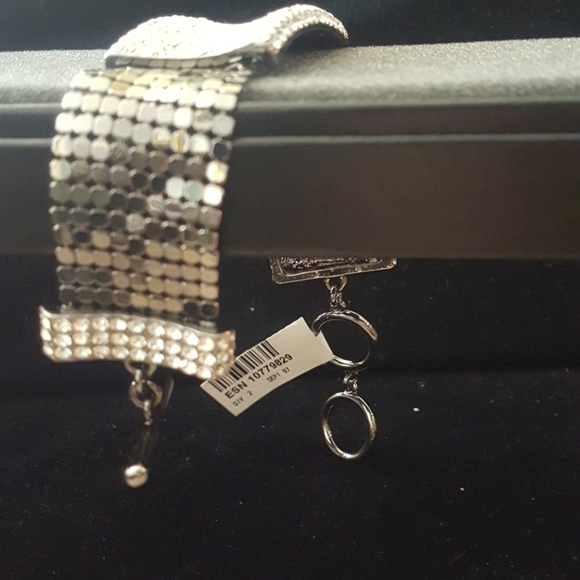 NWT! Wide Mesh Tennis Bracelet w/Crystals - Picture 6 of 7